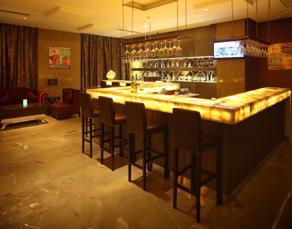 วินด์แฮม แกรนด์ พลาซา รอแยล ชางเฉง เจียงหยิน Hotel เจียงอิน ภายนอก รูปภาพ
